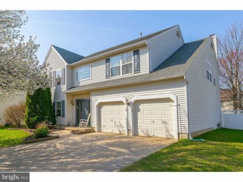 38 Salisbury Way, Auburn, NJ 08085-1574