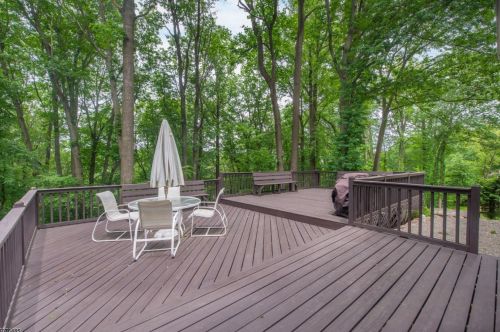 12 Vista Way, Parsippany, NJ 07834-1911