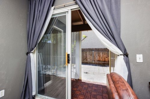 1473 Everton Pl, Riverside CA  92507-4439 exterior