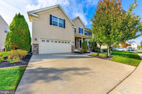 915 Canterbury Dr, Harrison Township, NJ 08062-1883