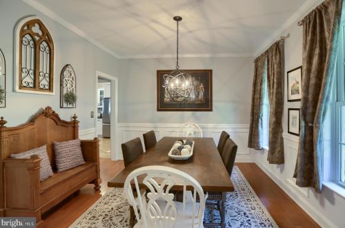 101 Shatto Dr, Carlisle PA  17013-2120 exterior