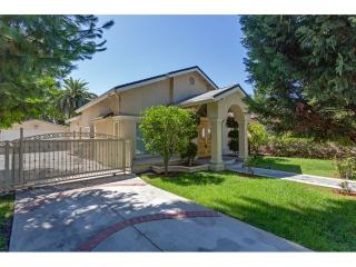 1221 Dorothy Dr, Glendale, CA 91202-1607