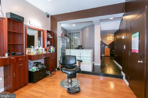 532 4 St, Philadelphia PA 19148-1303 exterior