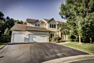 505 Chapel Ct, Saint Paul, MN 55121-2368