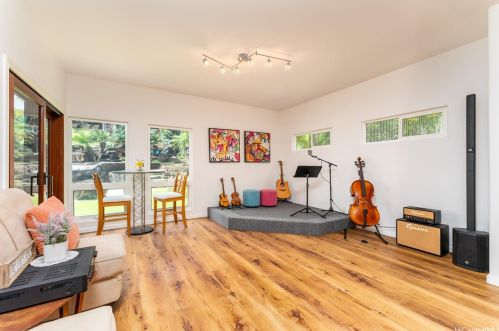 5454 Poola St, Honolulu HI  96821-1539 exterior