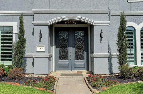 2504 Baywater Canyon Dr, Pearland, TX 77584-4310