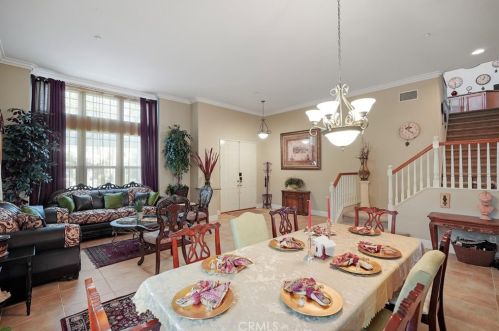 11364 Pondhurst Way, Riverside CA  92505-3471 exterior