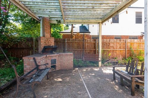 9025 Tyne Trl, Fort Worth TX  76118-7502 exterior