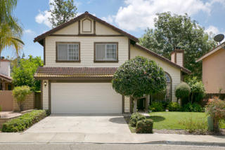 2322 Lake Forest St, Escondido, CA 92026-4059
