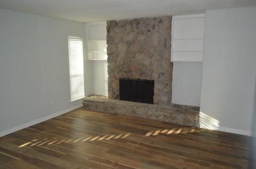 1119 Cozby St, Fort Worth TX  76126-3433 exterior