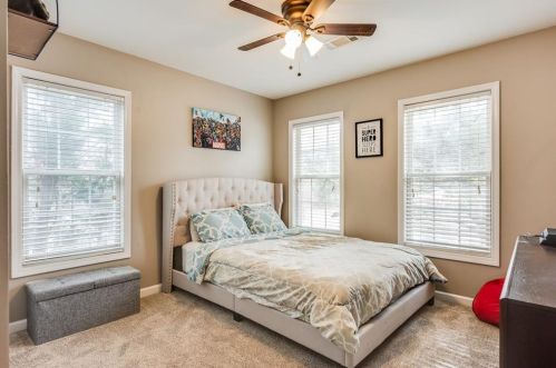 1221 Dover Pl, Conyers GA  30013-4621 exterior