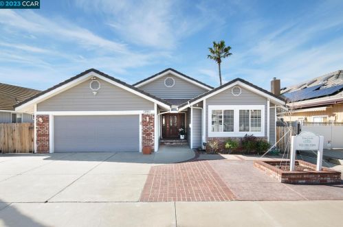 2314 Reef Ct, Discovery Bay, CA 94505-9261