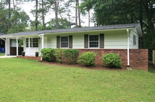 854 Verona Dr, Clarkston, GA 30021-1063