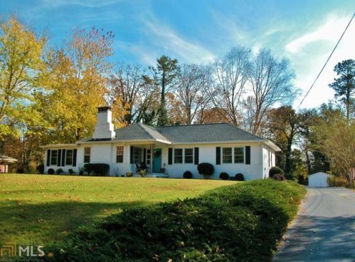 337 Mountain View Dr, Gainesville, GA 30501-1635