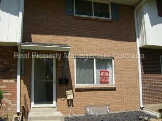 9043 Nassau Ave, Denver CO  80237-1916 exterior
