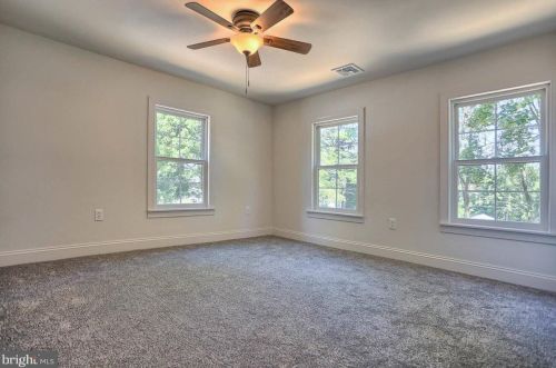 1604 Pine Rd, Carlisle PA  17015-9324 exterior