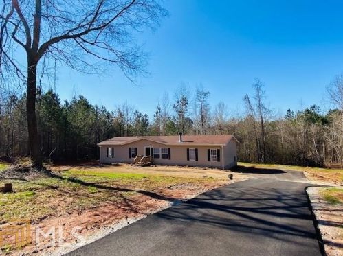 9 Bar None Rd, Forsyth, GA 31029-4316