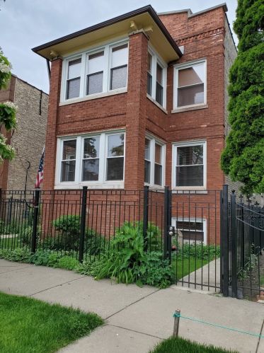 2734 Campbell Ave, Chicago IL  60647-1948 exterior