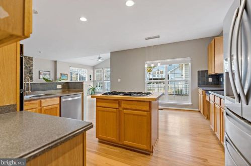 409 Prospect Hl Blvd, Charles Town WV 25414-5497 exterior