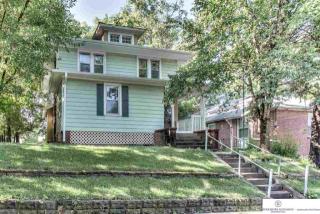 4161 Cass St, Omaha, NE 68131-1747