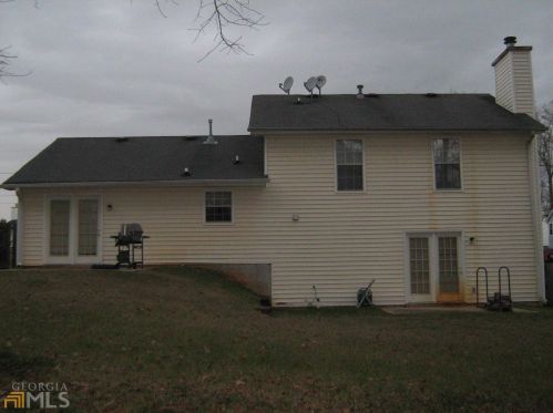 2803 Appaloosa Run, Ellenwood GA  30294-3969 exterior