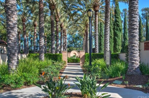 328 Bronze, Irvine CA  92618-1510 exterior