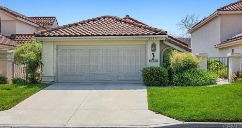 29114 Laurel Valley Dr, Vista, CA 92084-2221