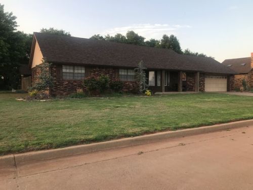 840 Clark Dr, Kingfisher, OK 73750-3800