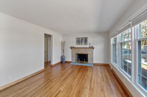 740 Evergreen Ave, Arlington Hts, IL 60004-5567