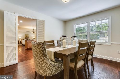 810 Burnt Mills Ave, Silver Spring MD 20901-4506 exterior