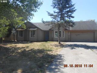 571 Ivy Cir, Cornelius, OR 97113-7355