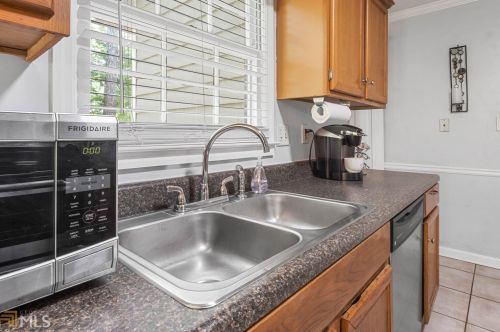 6772 Ashbury Ct, Rex GA exterior