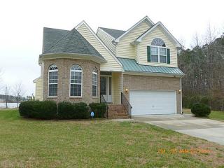 1401 Rotunda Ave, Chesapeake, VA 23323-2321