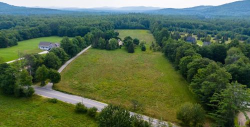 111 Village Rd, Freedom, NH 03836-4938