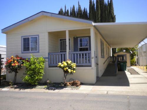 111 Verdugo Dr, Lodi, CA 95240-0720