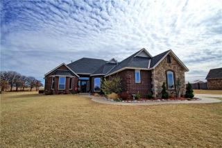 2052 Park Ave, Newcastle, OK 73065-5038