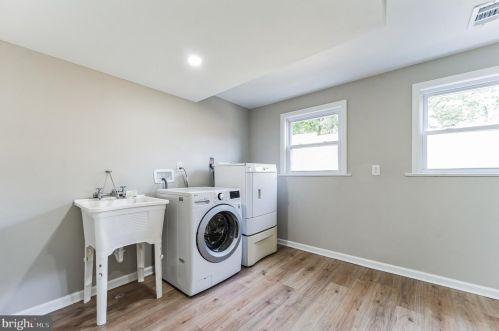 10208 Green Forest Dr, Silver Spring MD 20903-1535 exterior