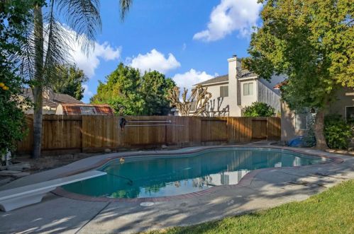 781 Bluff Dr, Los Banos CA  93635-5127 exterior