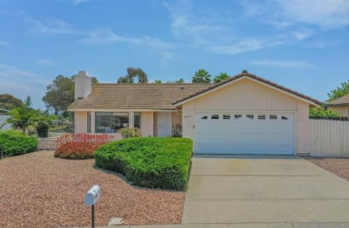 4607 Briar Ridge Rd, Oceanside, CA 92056-2233