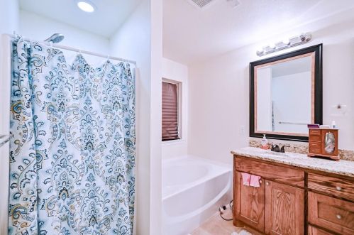 4925 Fitzhugh Ave, Fort Worth TX  76105-4354 exterior