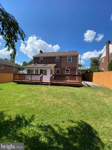 14 Granville Dr, Silver Spring MD  20901-3011 exterior