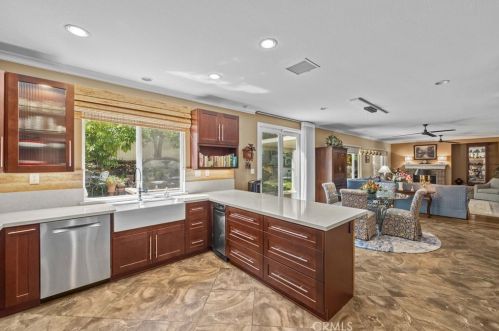 19161 Hitching Post Pl, Riverside CA  92508-7133 exterior