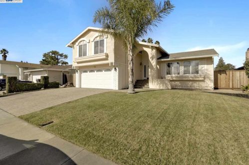 2775 Elmhurst Cir, Fairfield, CA 94533-1237