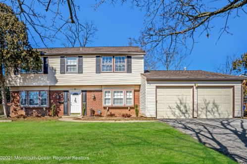 6 New Pond Ln, Willingboro, NJ 08046-1909