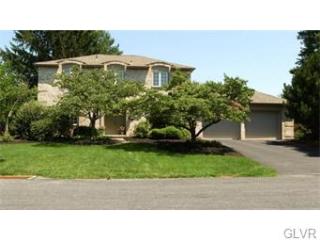 1637 Bogie Ave, Allentown, PA 18106-9568