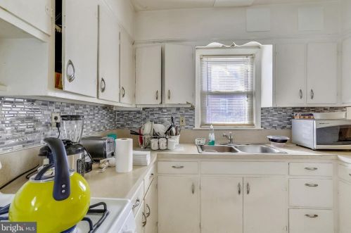 8120 Roanoke Ave, Silver Spring MD 20912-6278 exterior