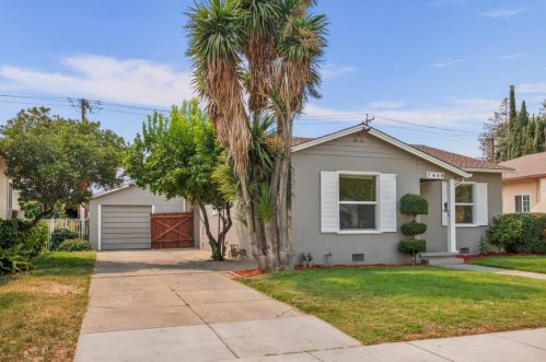 7449 Alexander St, Gilroy, CA 95020-5801