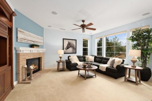 6844 Estrella De Mar Rd, Carlsbad, CA 92009-5208