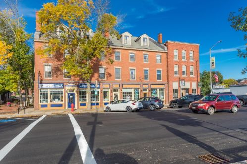 392 Central Ave, Dover, NH 03820-3411