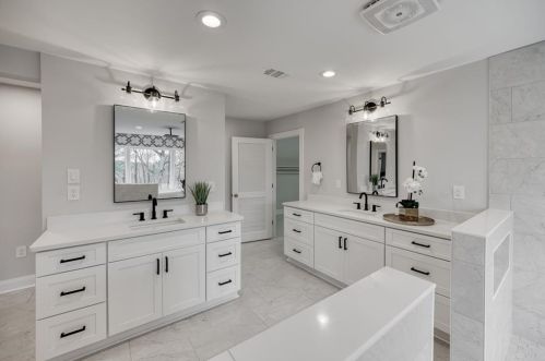 170 Huntcliff Pt, Atlanta GA  30350-1601 exterior